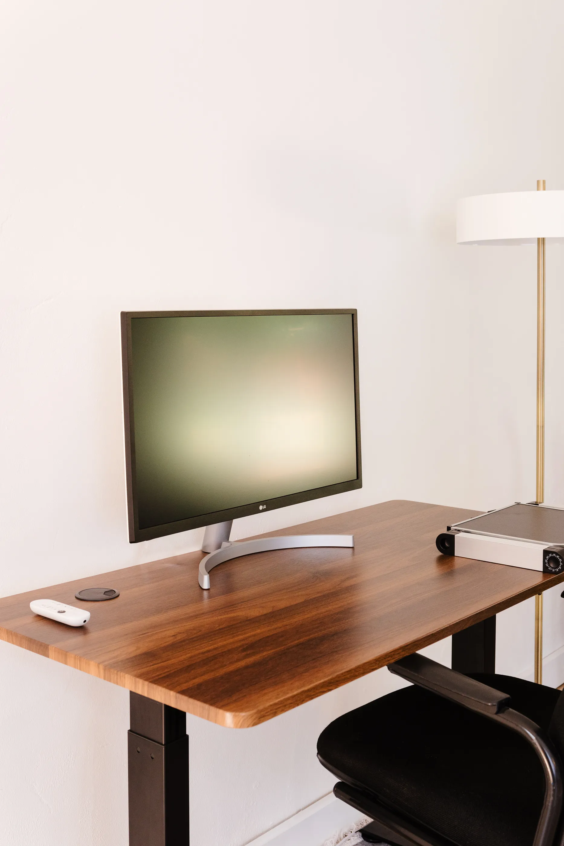 The 27-inch 4K screen for an expanded digital canvas